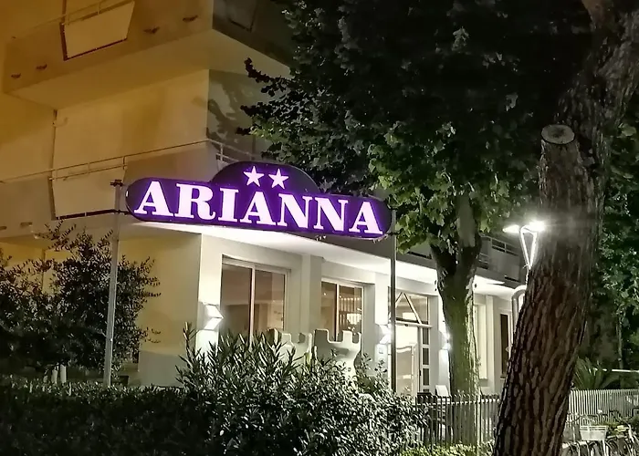 酒店 Arianna 2*